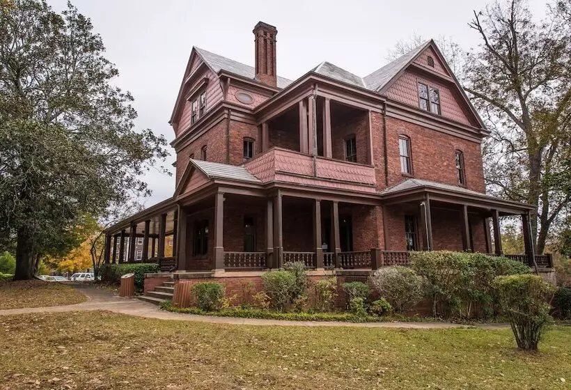 Kellogg Hotel & Conference Center