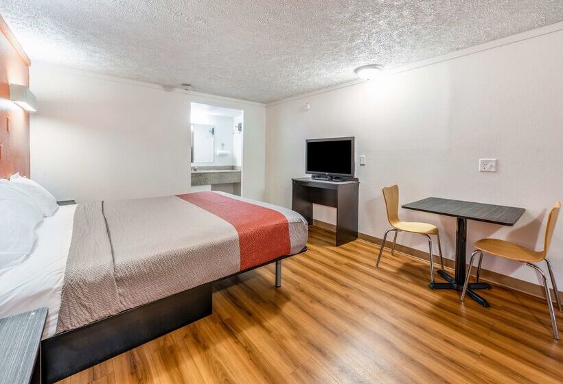 Motel 6 Mansfield, Oh