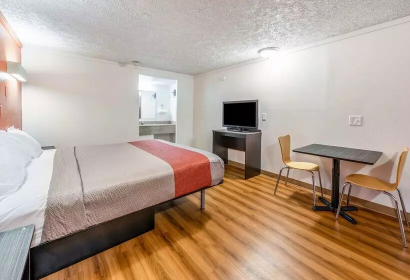 Motel 6 Mansfield, Oh