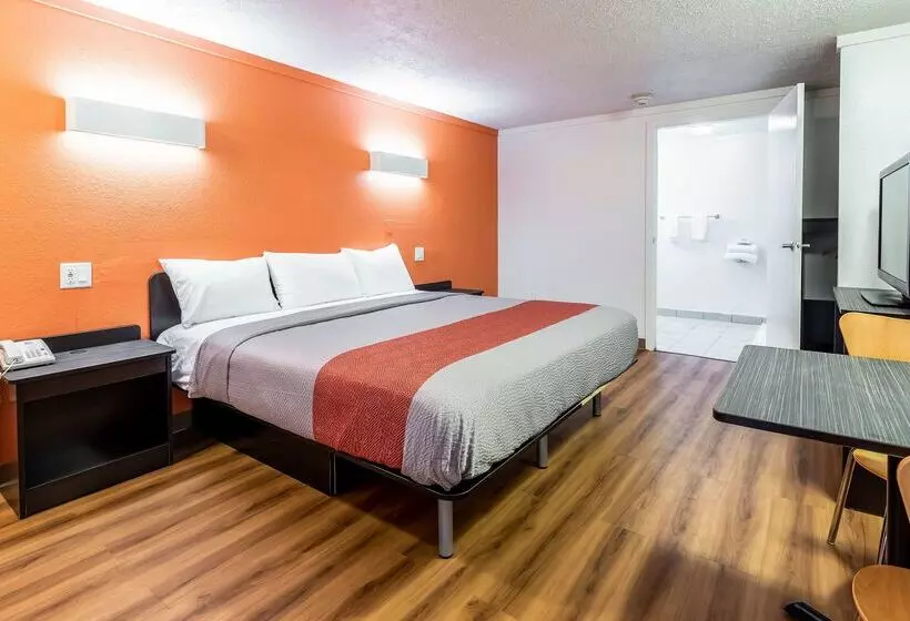 Motel 6 Mansfield, Oh