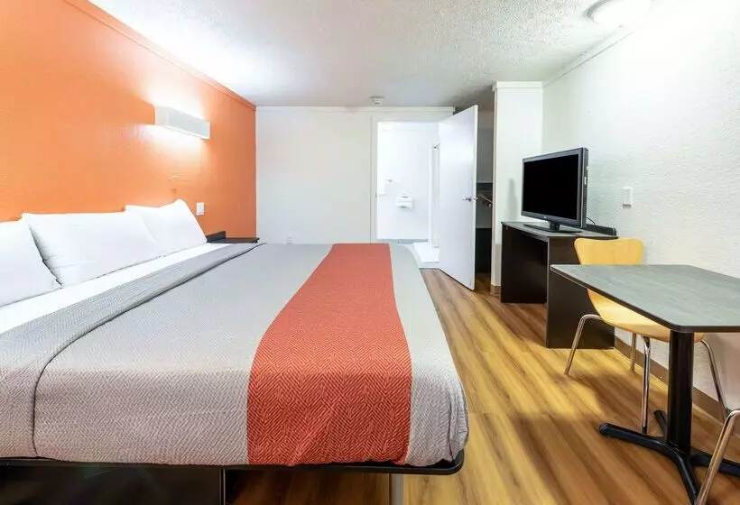 Motel 6 Mansfield, Oh