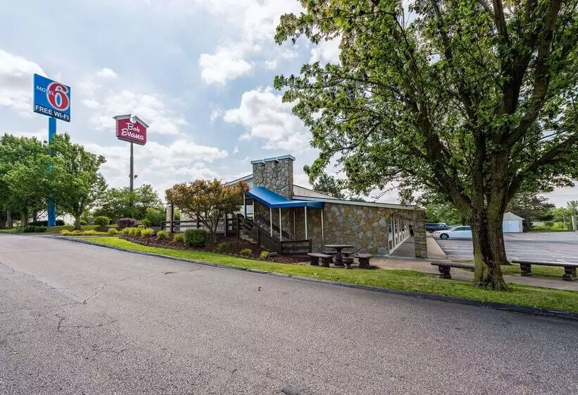 Motel 6 Mansfield, Oh