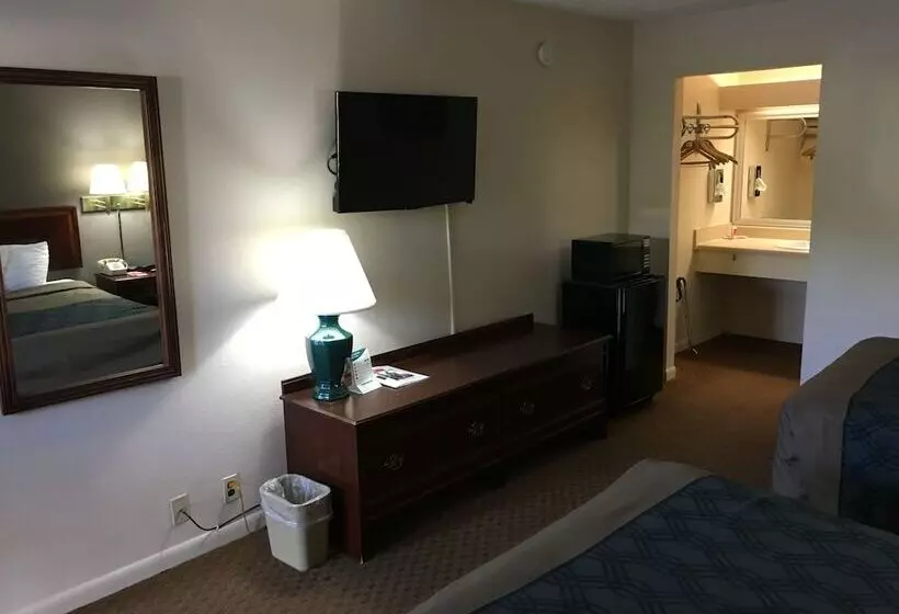 汽车旅馆 Econo Lodge Eden