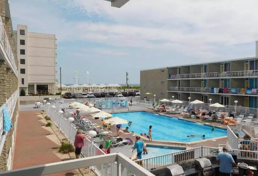 The Jolly Roger Motel