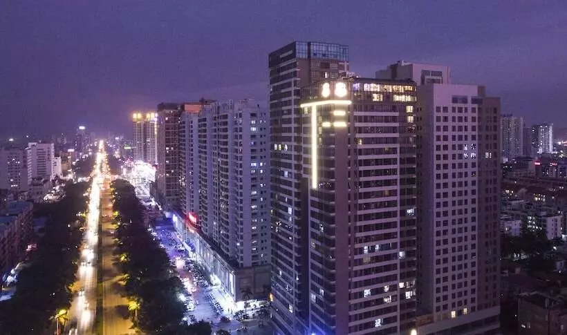 Fanli Hotel Beihai