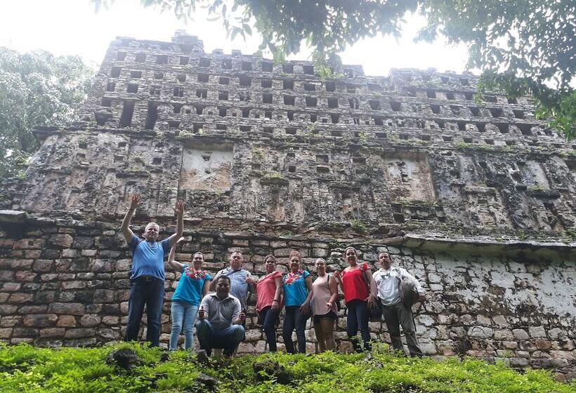 فندق Cabaña Kayon & Zarco