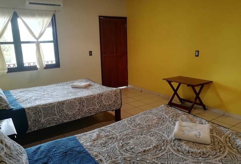 فندق Cabaña Kayon & Zarco