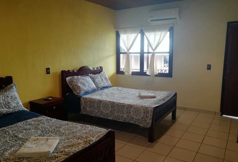 فندق Cabaña Kayon & Zarco