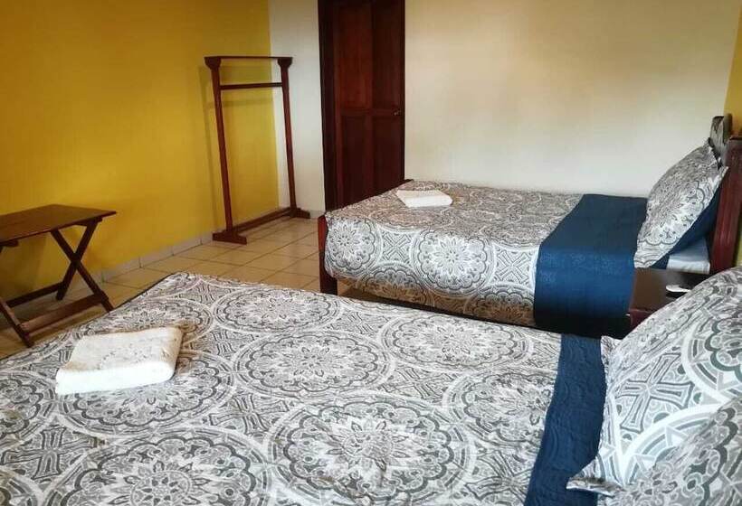 فندق Cabaña Kayon & Zarco