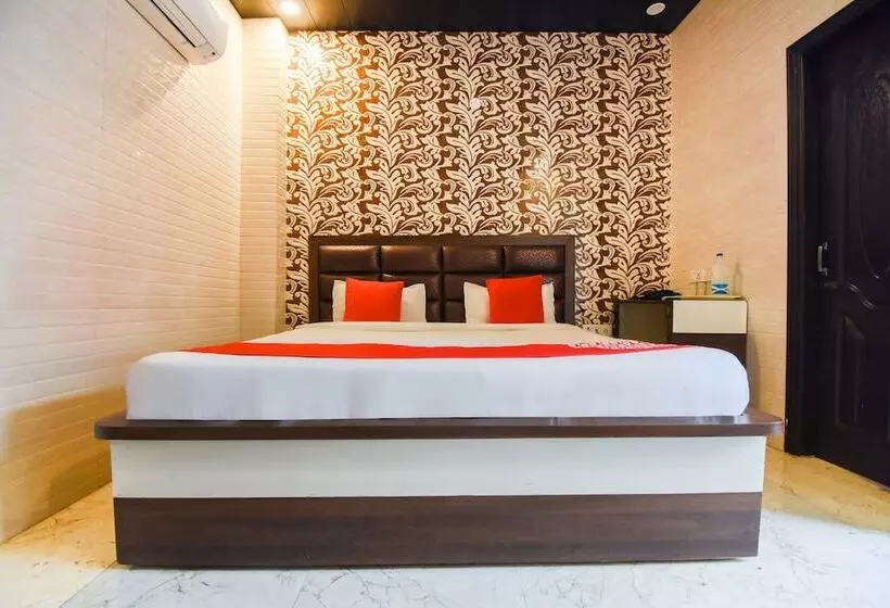 Hotelli Holy City