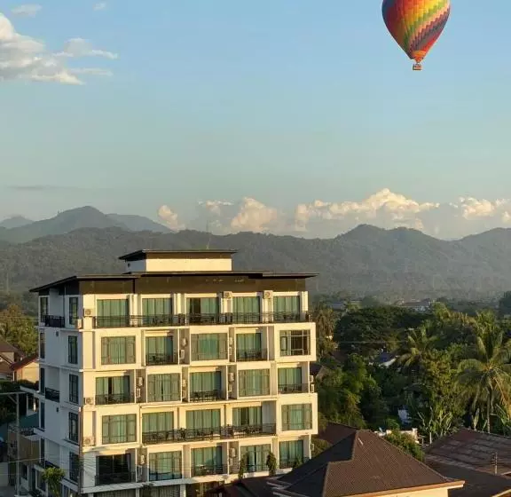 Hotelli Serene Premier Vangvieng