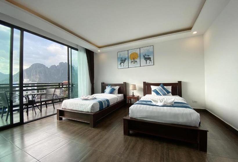 בית מלון כפרי Serene Premier Vangvieng