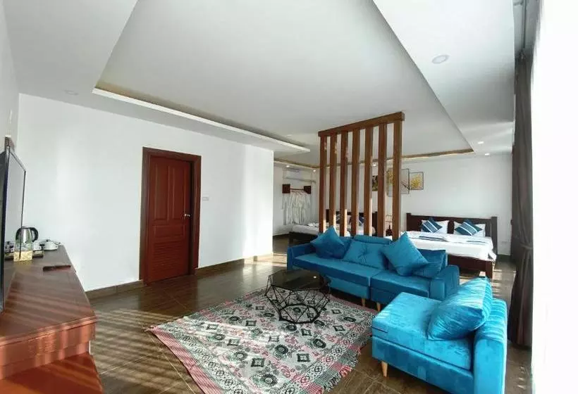 Hotelli Serene Premier Vangvieng