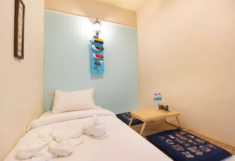 هتل The Bed Boutique House