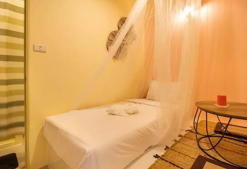 هتل The Bed Boutique House