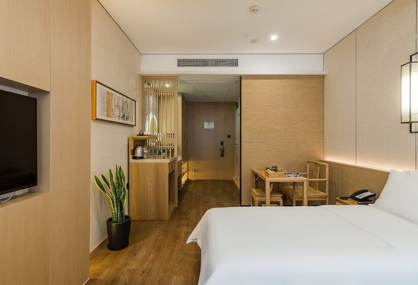 Hotel The Hidden House Chengdu Chunxi Road Branch