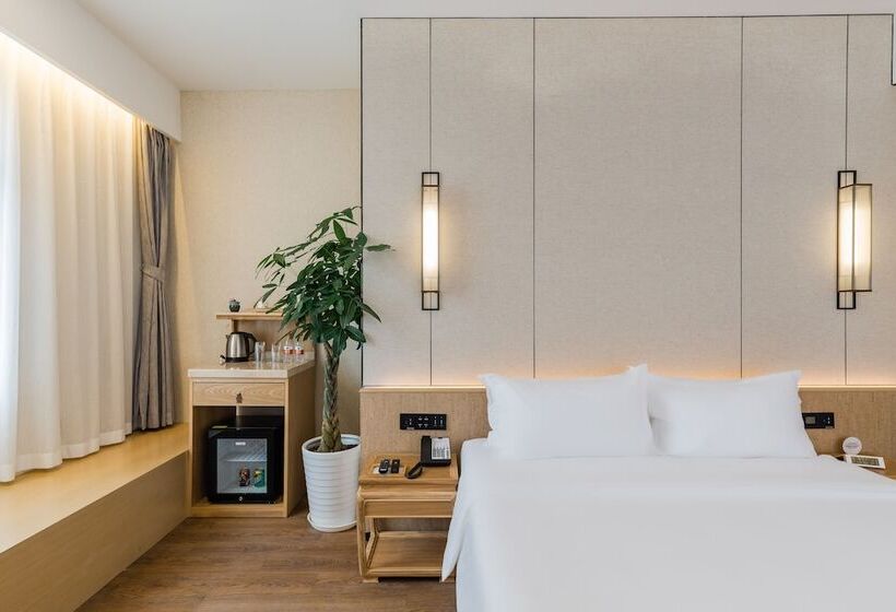 Hotel The Hidden House Chengdu Chunxi Road Branch