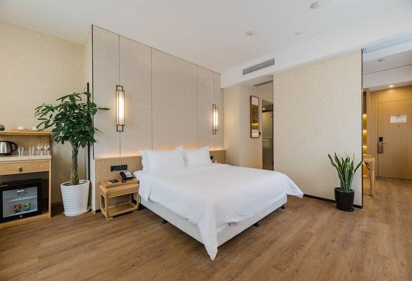 Hotel The Hidden House Chengdu Chunxi Road Branch