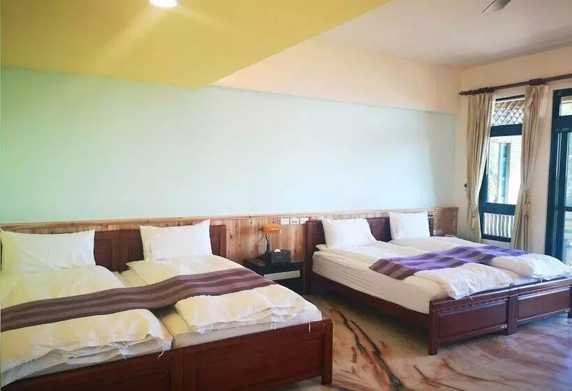 تختخواب و صبحانه Hualien Sea Sky Resort