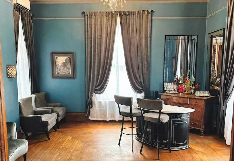 تختخواب و صبحانه The Mansion On 17th, Formerly Schaefer Haus