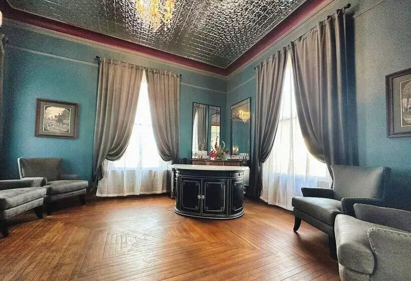 تختخواب و صبحانه The Mansion On 17th, Formerly Schaefer Haus