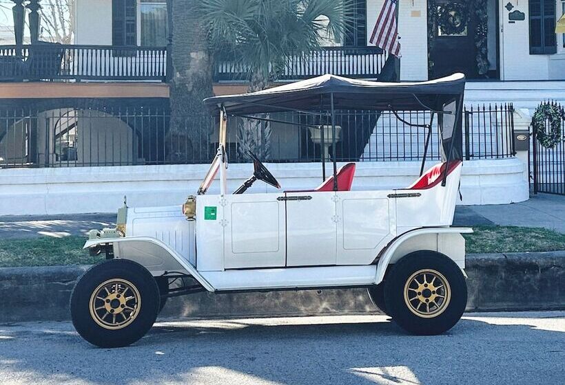 Bed & Breakfast The Mansion On 17th, Formerly Schaefer Haus