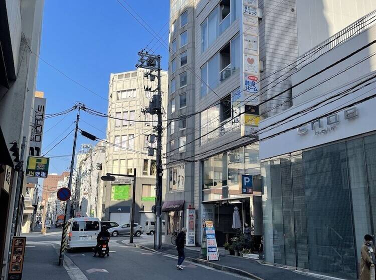 Общежитие Hiroshima Guest House Nice Day