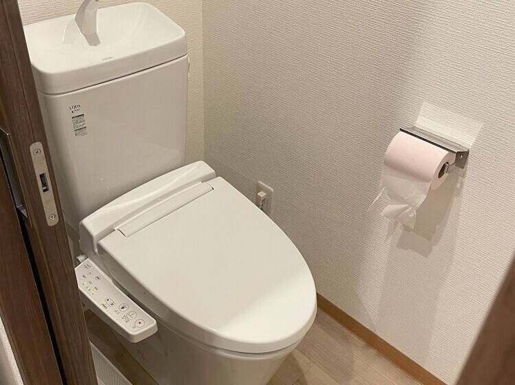 Общежитие Hiroshima Guest House Nice Day