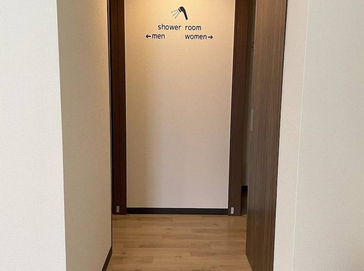 Общежитие Hiroshima Guest House Nice Day