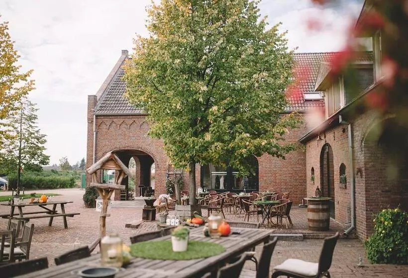 Hotelli Herberg De Lindehoeve