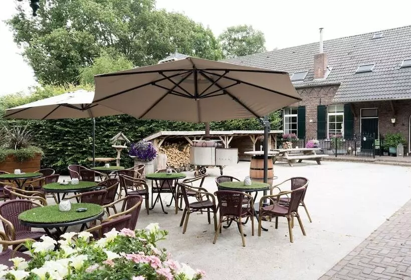 Hotelli Herberg De Lindehoeve