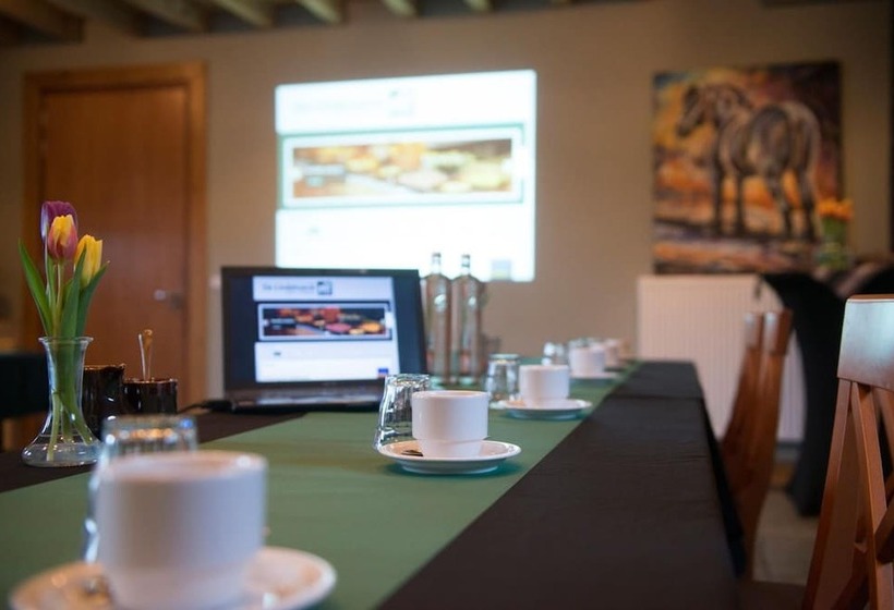 Отель Herberg De Lindehoeve