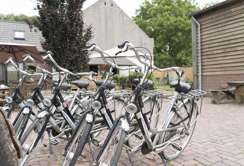 Отель Herberg De Lindehoeve