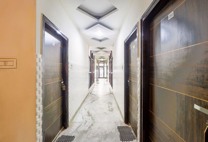 فندق Malik Regency By Oyo Rooms