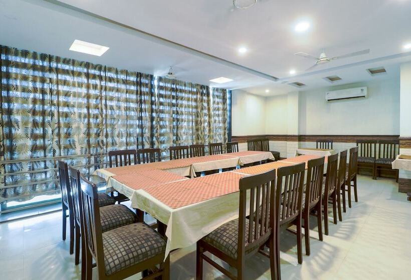 فندق Malik Regency By Oyo Rooms