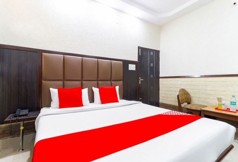 فندق Malik Regency By Oyo Rooms