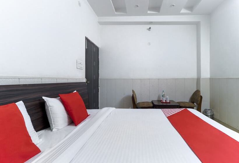 فندق Malik Regency By Oyo Rooms