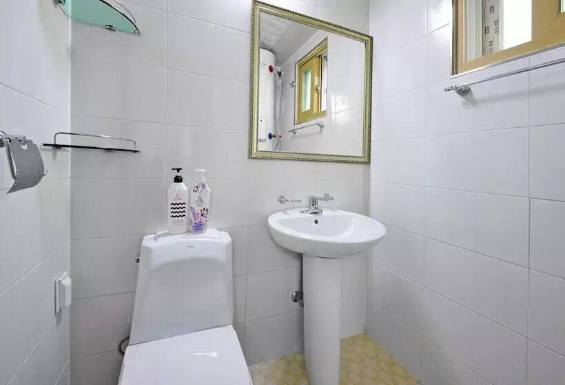 Samcheok Jangho Sanho Pension