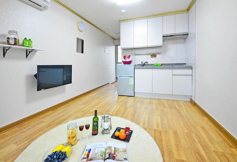 Samcheok Jangho Sanho Pension