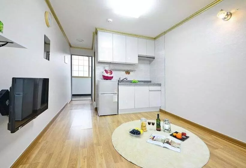 Samcheok Jangho Sanho Pension