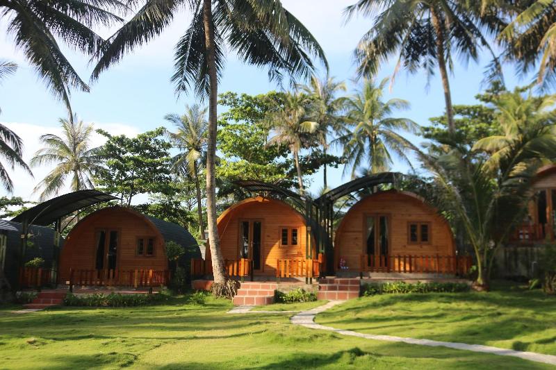 Vida Loca Sunset Beach Resort