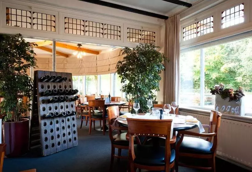 ホテル Restaurant Het Witte Huis