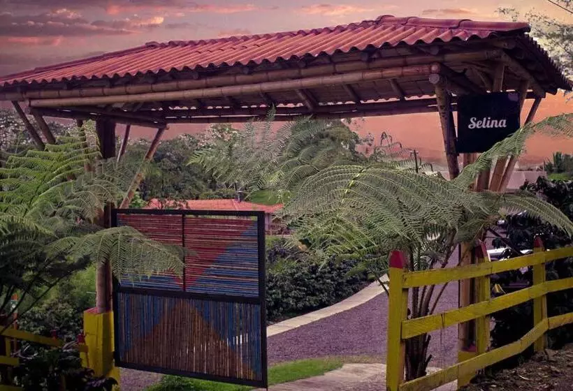 Retkeilymaja Socialtel Filandia