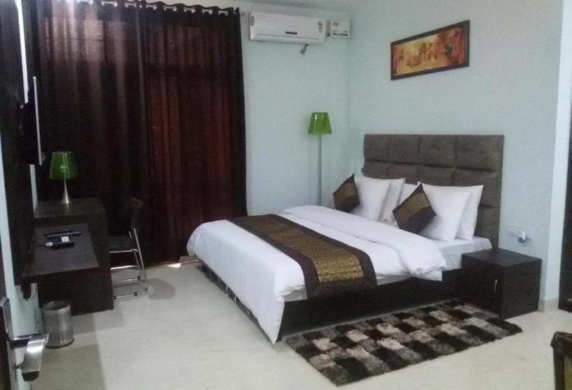 فندق Ct Lite Madhuvan Vrindavan