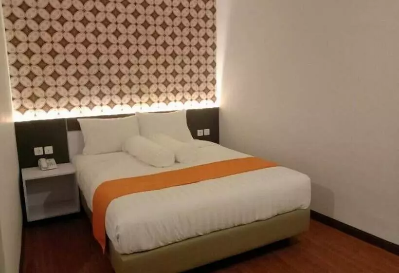 Hotel Front One Boutique Tugu Muda Semarang