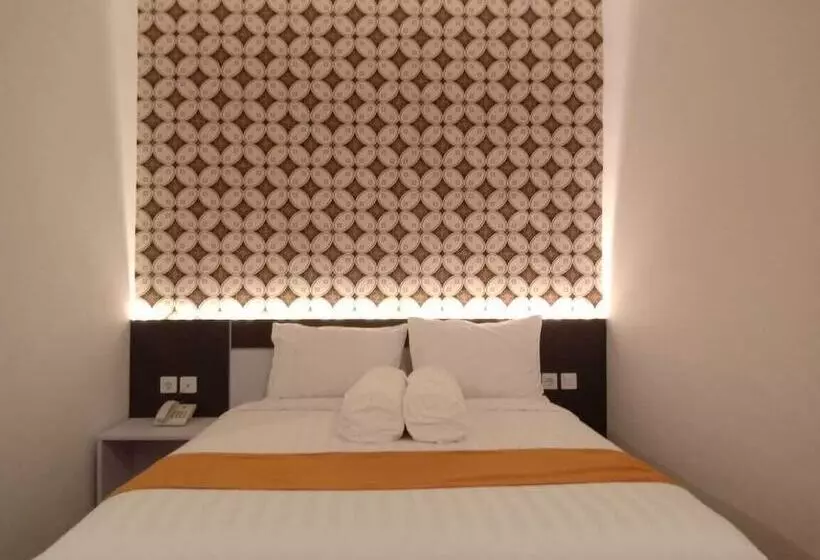 Hotel Front One Boutique Tugu Muda Semarang