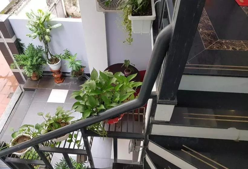 هتل Hanoi Garden House And Travel