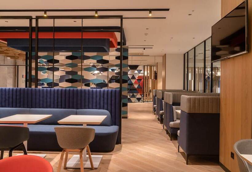 Hotel Holiday Inn Express Chiayi, An Ihg