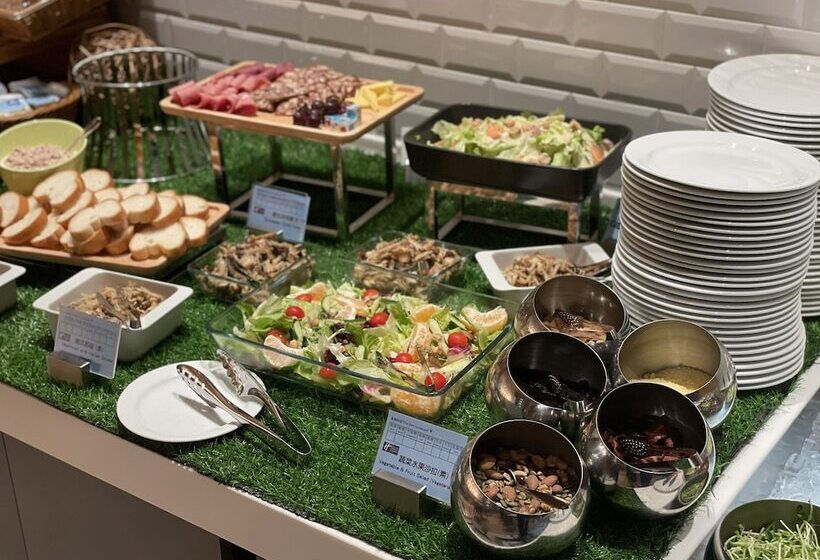 Hotel Holiday Inn Express Chiayi, An Ihg