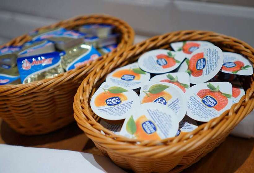 Hotel Holiday Inn Express Chiayi, An Ihg